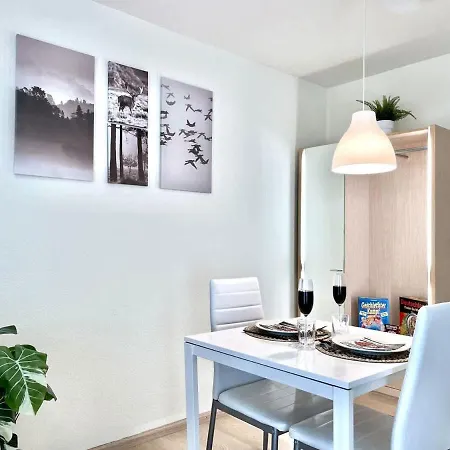 Relaxapartments Black Forest Diamond Direkt An Der Hornberger Freilichtbuehne - Sonnenterrasse Mit Blick Auf Das Hornberger Schloss, Schnelles Internet, Fuer Bis Zu 2 Personen Buitenkant foto
